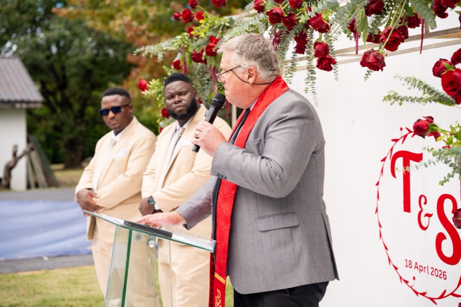 Wedding ceremony by Dr. Gerrit Rademeyer in Colenso